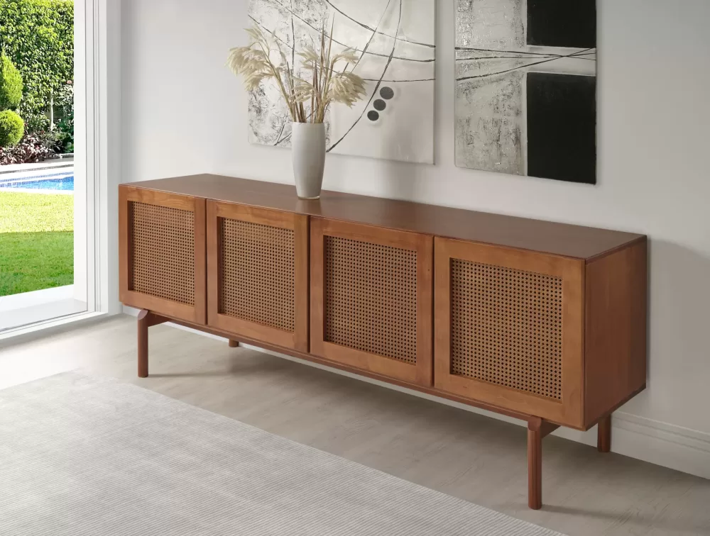 Balcão Dóuro com Porta em Tela – Elegância e Funcionalidade