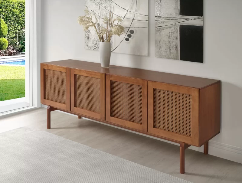 Balcão Dóuro com Porta em Tela – Elegância e Funcionalidade