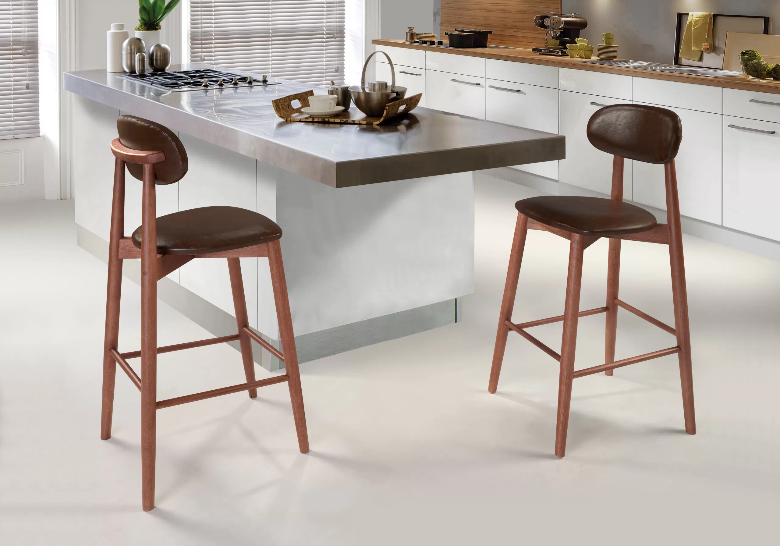 Banqueta Serena Estofada em Madeira Maciça para Cozinha