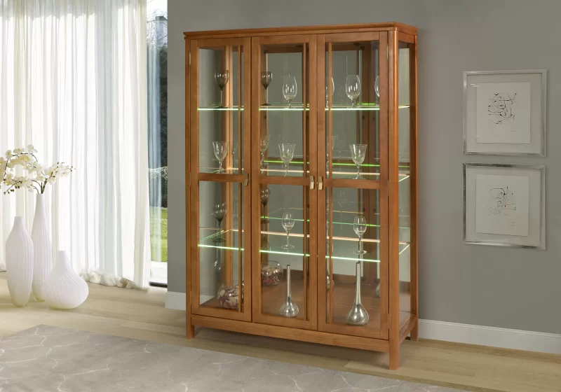 Cristaleira Seren 3 Portas – Sofisticação e Exposição Elegante