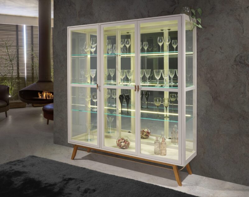 Cristaleira Florence 3 Portas | Design elegante e iluminação